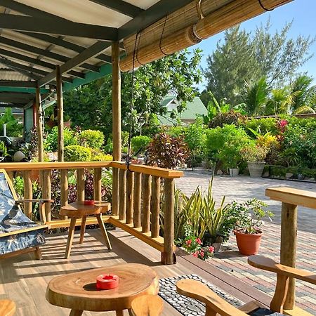 Bwaver Cottage 라디게 외부 사진