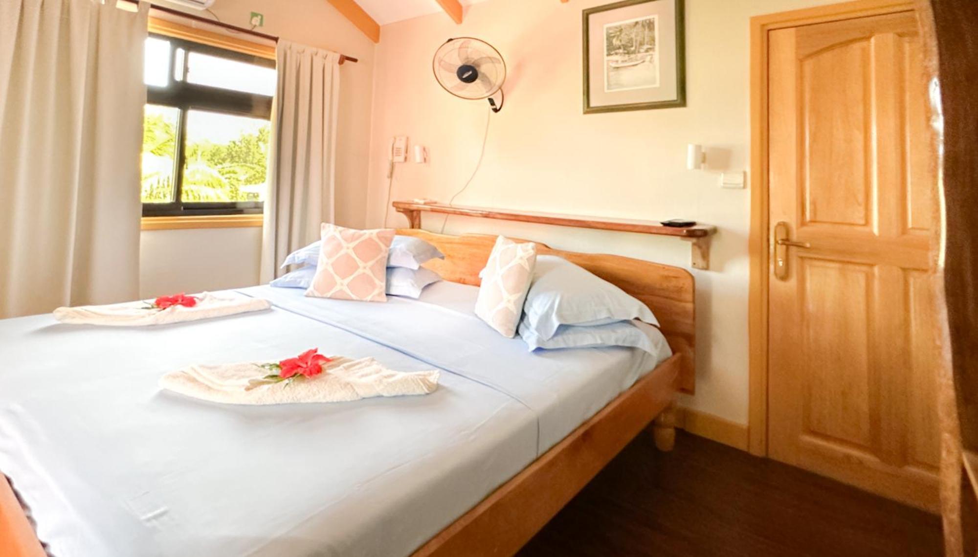 Bwaver Cottage 라디게 외부 사진